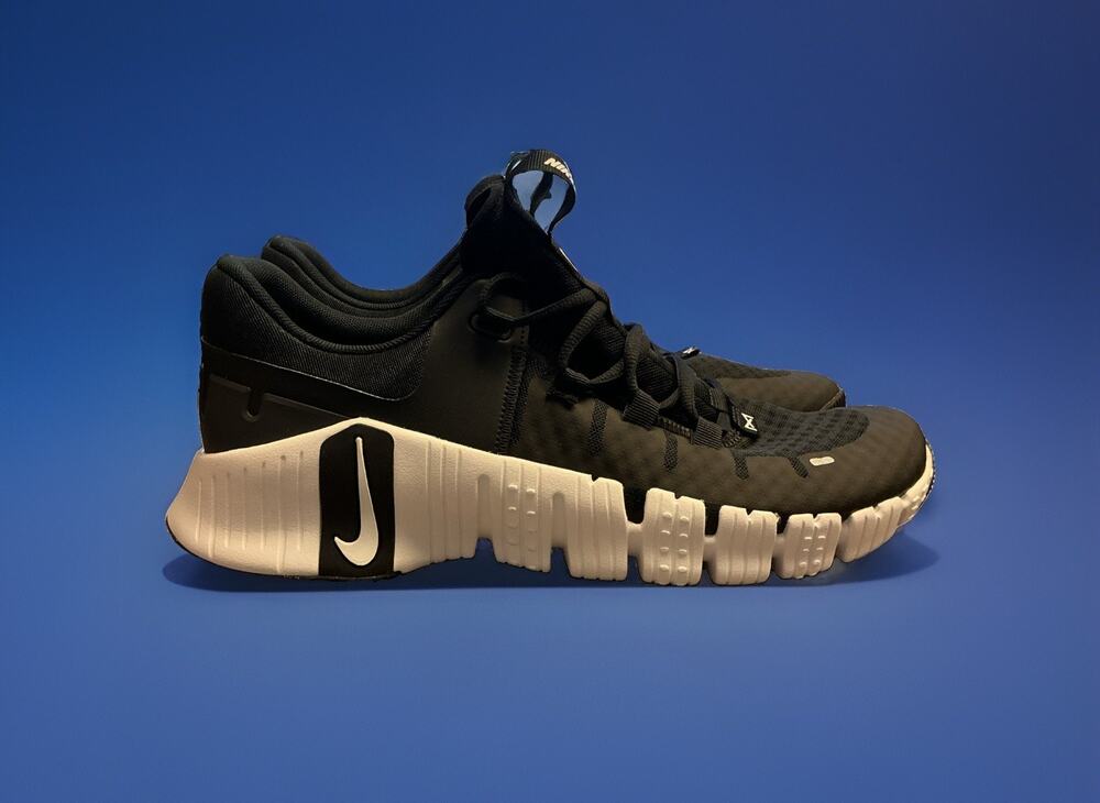 Size 11 Nike Free Metcon 5 Men's Black White Training Athletic Shoes DV3949 001